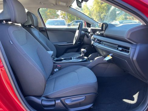 New 2025 Kia K4 LXS image 14