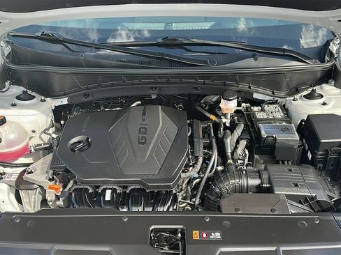 Used 2025 Hyundai Tucson SEL FWD image 3