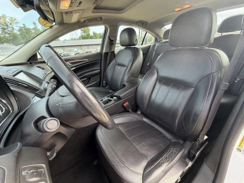 Used 2017 Buick Regal Premium FWD image 13
