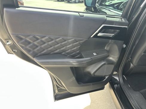 Used 2023 Mitsubishi Outlander SEL image 26