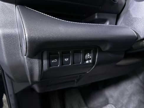 Used 2024 Subaru Ascent Limited AWD/4WD image 18