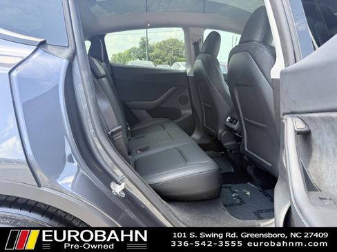 Used 2023 Tesla Model Y Performance AWD/4WD image 15