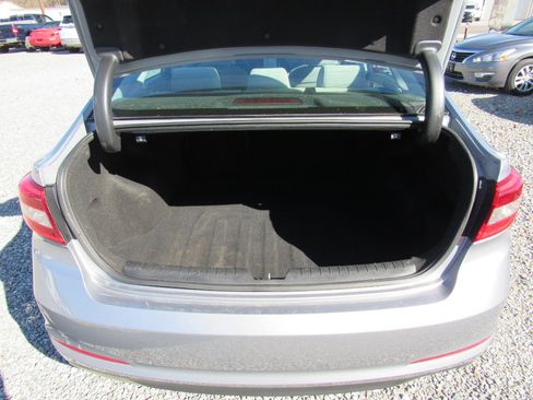 Used 2017 Hyundai Sonata SE image 4