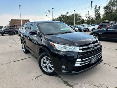 Used 2017 Toyota Highlander LE