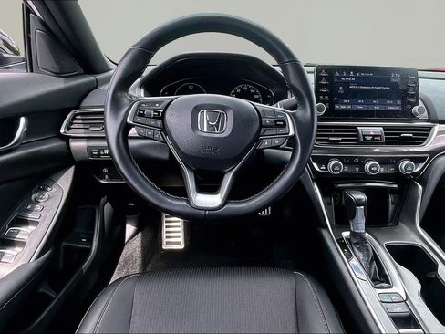 Used 2021 Honda Accord Sport image 9