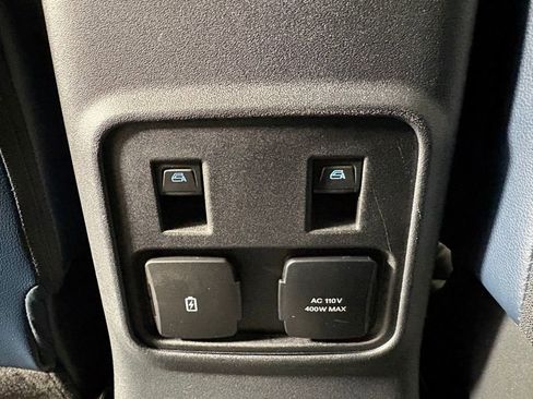 Used 2023 Ford Bronco Outer Banks AWD/4WD image 30