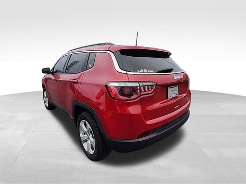 Certified 2018 Jeep Compass Latitude image 14