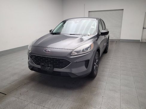 Used 2022 Ford Escape SE w/ SE Sport Appearance Package image 15