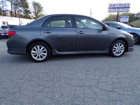 Used 2010 Toyota Corolla S image 11