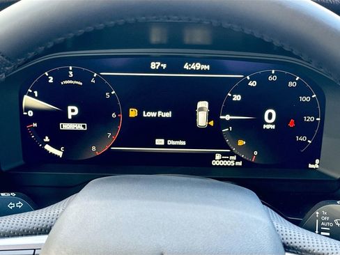 New 2025 Mitsubishi Outlander SE image 12