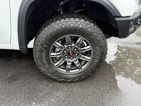 New 2026 GMC Sierra 1500 AT4X AWD/4WD image 12