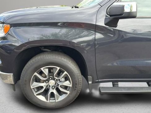 Used 2023 Chevrolet Silverado 1500 LT image 13