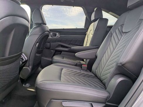 New 2025 Kia Sorento SX Prestige AWD/4WD image 12