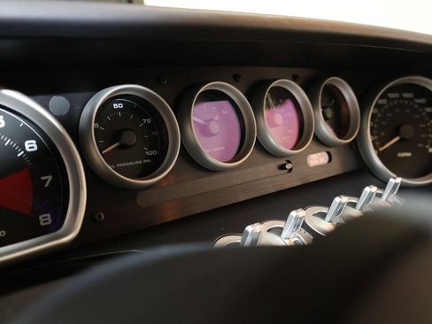 Used 2005 Ford GT image 22