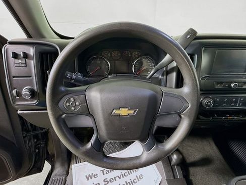 Used 2018 Chevrolet Silverado 1500 Custom w/ Custom Value Package image 13