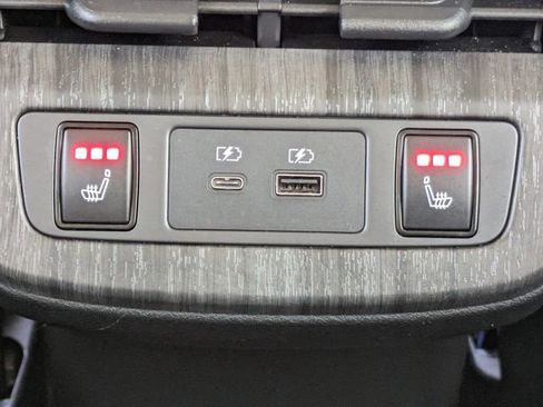 Used 2023 Nissan Ariya image 22