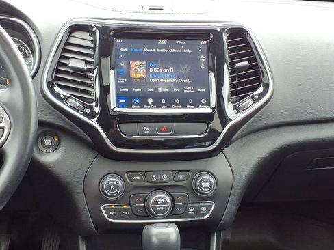 Used 2020 Jeep Cherokee Limited AWD/4WD image 13