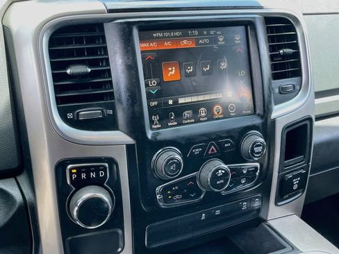 Used 2017 RAM 1500 Big Horn RWD image 16