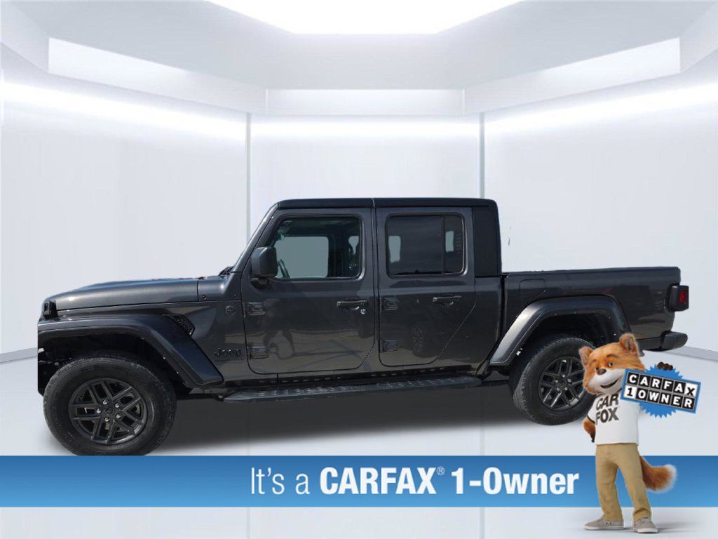 Used 2024 Jeep Gladiator Sport AWD/4WD image 4