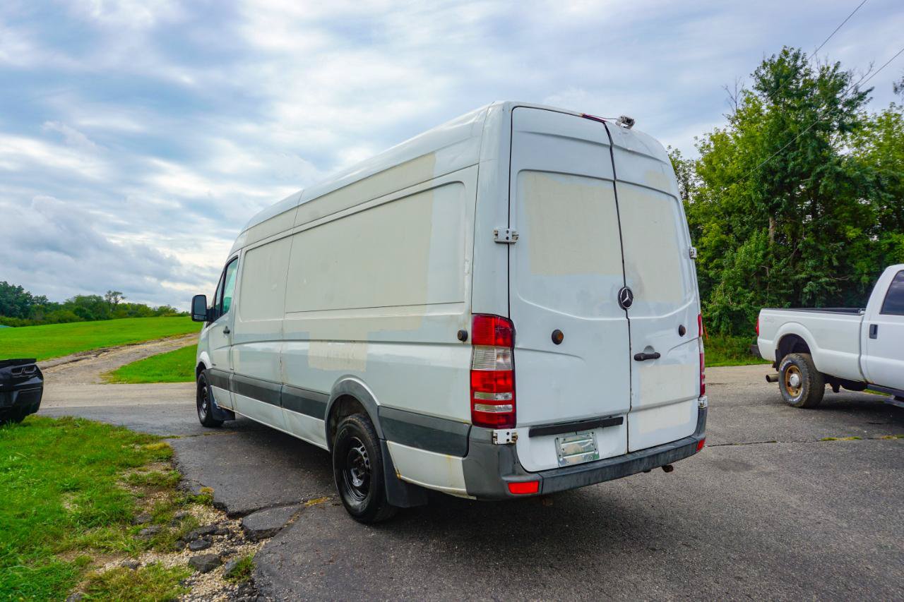 Used 2014 Mercedes-Benz Sprinter 2500 image 5