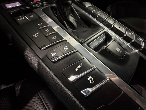 Used 2017 Porsche Macan S AWD/4WD image 26