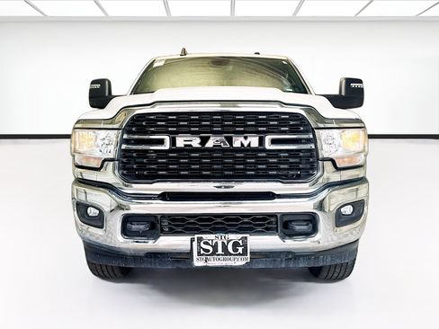 Used 2024 RAM 2500 Big Horn AWD/4WD image 2