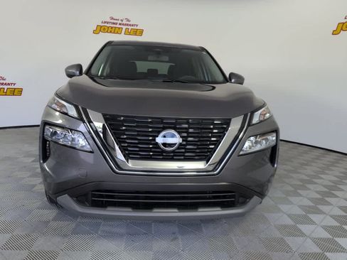 Used 2023 Nissan Rogue SV FWD image 9