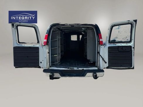 Used 2020 Chevrolet Express 2500 w/ Driver Convenience Package image 34