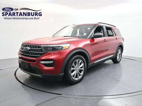 Used 2021 Ford Explorer XLT w/ Equipment Group 202A RWD image 3