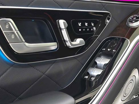 Certified 2025 Mercedes-Benz S 580 S 580 image 23
