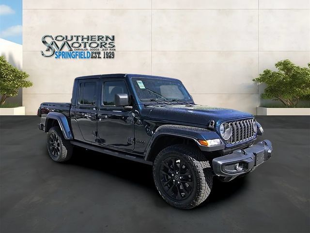 Used 2025 Jeep Gladiator Sport AWD/4WD image 38