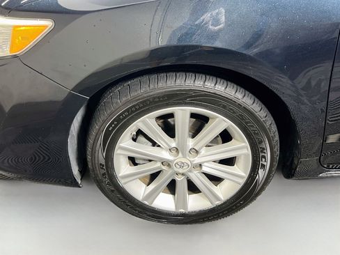 Used 2012 Toyota Camry XLE FWD image 13