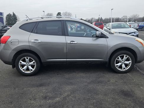 Used 2010 Nissan Rogue SL w/ Premium Pkg image 3