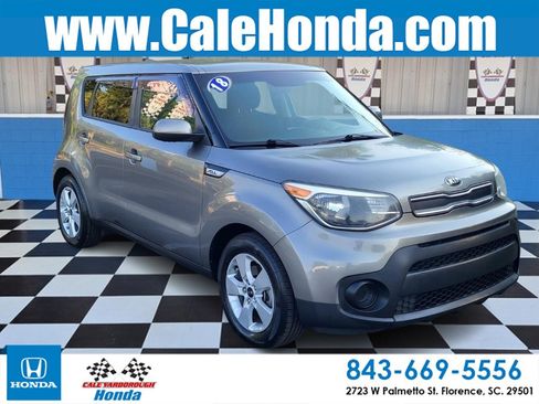 Used 2018 Kia Soul FWD image 1