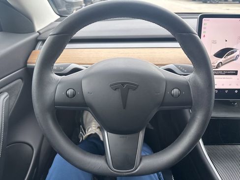 Used 2020 Tesla Model 3 Long Range image 17