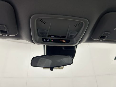 Used 2024 Chevrolet Malibu LT image 32