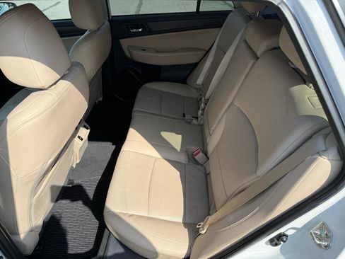 Used 2019 Subaru Outback 2.5i Limited AWD/4WD image 15