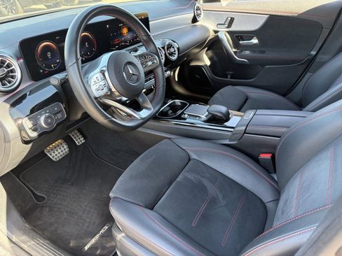 Used 2023 Mercedes-Benz CLA 250 image 22