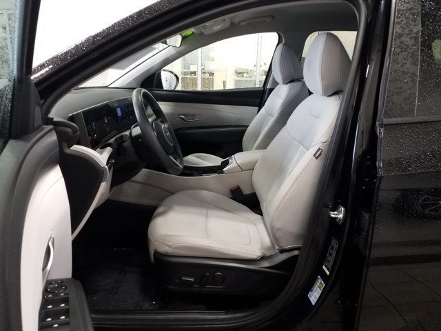 Used 2025 Hyundai Tucson SEL AWD/4WD image 13