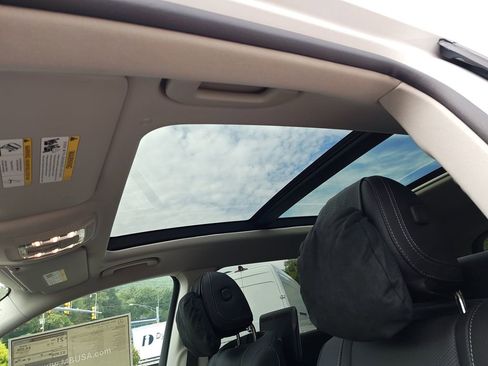 New 2026 Mercedes-Benz GLS 450 4MATIC image 10