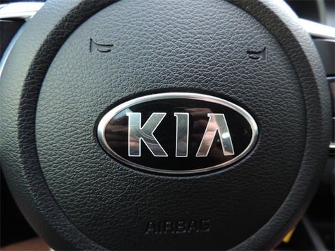 Used 2021 Kia Forte LXS image 21