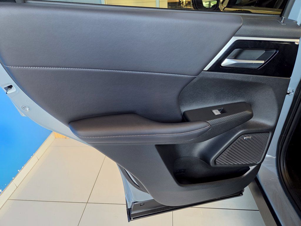 Used 2026 Mitsubishi Outlander LE AWD/4WD image 20