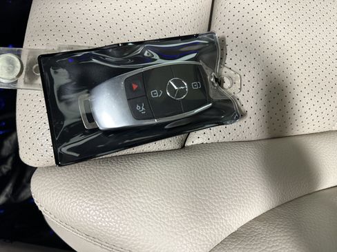 Used 2020 Mercedes-Benz GLC 300 4MATIC image 36