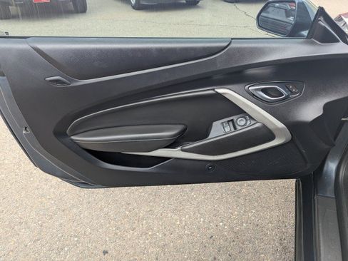 Used 2020 Chevrolet Camaro LT RWD image 10