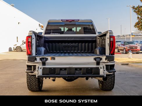 Used 2025 GMC Sierra 2500 Denali Ultimate image 8