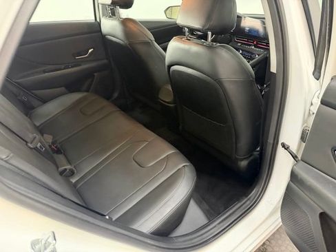 Certified 2023 Hyundai Elantra Limited FWD image 41