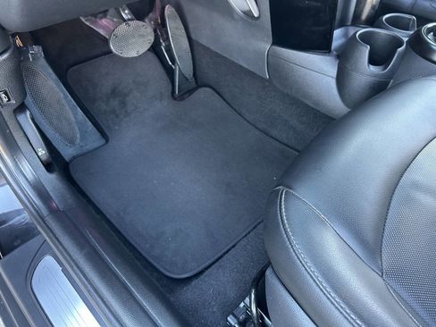 Used 2019 MINI Cooper 2-Door Hardtop image 10