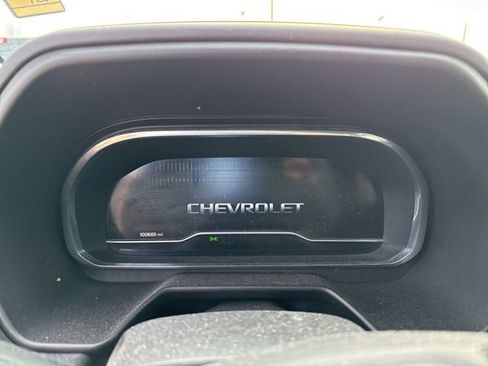 Used 2022 Chevrolet Suburban RST w/ Luxury Package image 7