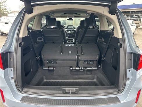 Used 2025 Honda Odyssey Elite image 19