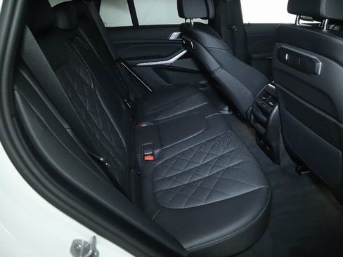 Certified 2025 BMW X5 xDrive40i w/ M Sport Package AWD/4WD image 32